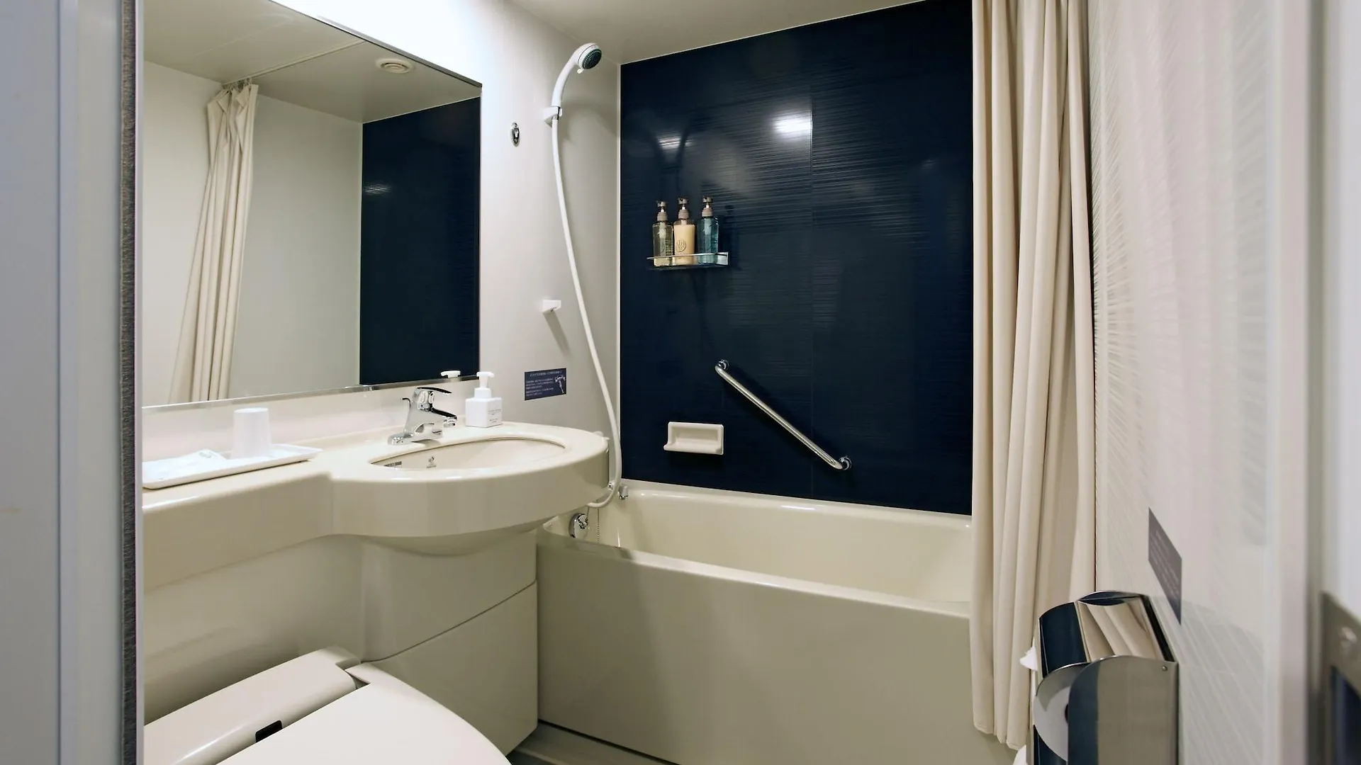 Jr Inn Sapporo Hotel